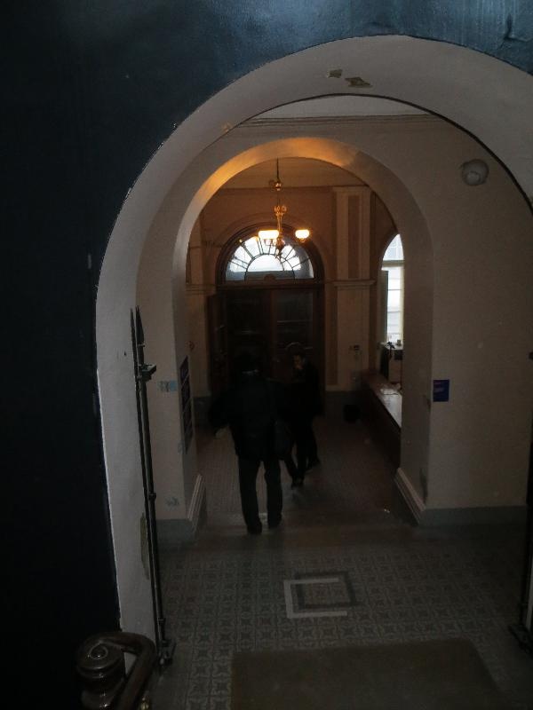 Renoveerimiseelne Rüütelkonna hoone. Sisevaade. Fuajee.
