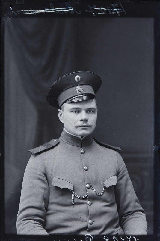 Sõjaväelane Pahker.
