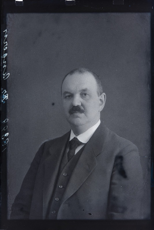 Parun Ungern-Sternberg.