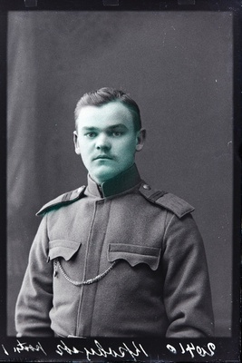 Tsaariarmee sõjaväelane Krovtsov [Kravtsov].  duplicate photo