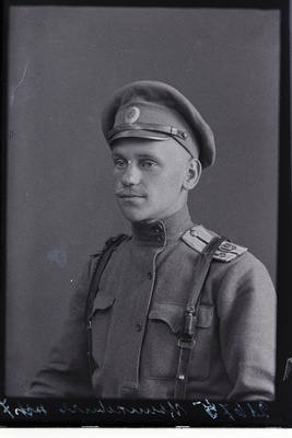 Tsaariarmee sõjaväelane Zõskewitsch [Zõskevitš, Tõškevits].  similar photo