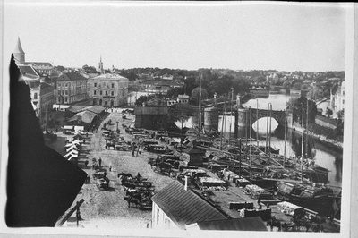 Puuturg ja Söögiturg.  duplicate photo
