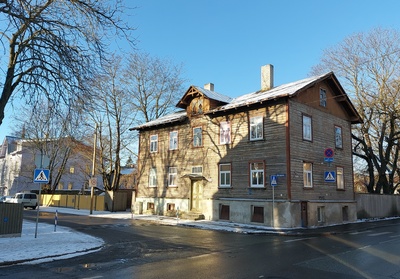 The corner of the crossroads and Härjapea Street. rephoto