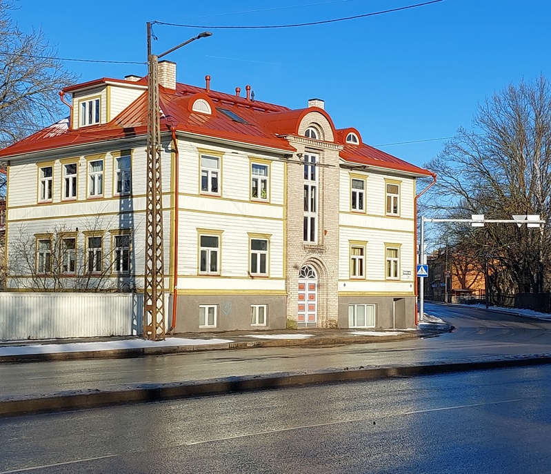 Pelgulinn: kivitrepikojaga Tallinna tüüpi elamu Paldiski mnt 42 rephoto