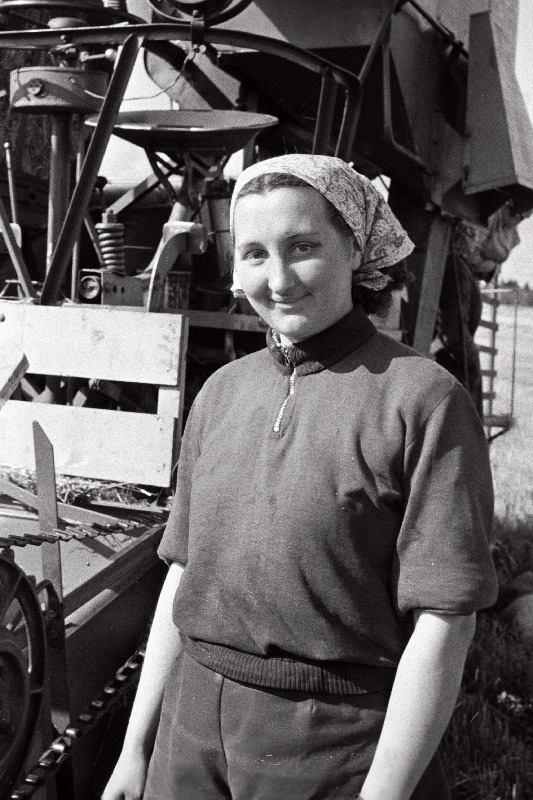 Tallinna masina-traktorijaama eesrindlik kombainer Lehte Nokkur.