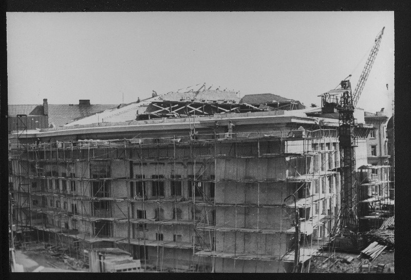 Kino Sõprus ehitustöödelt.