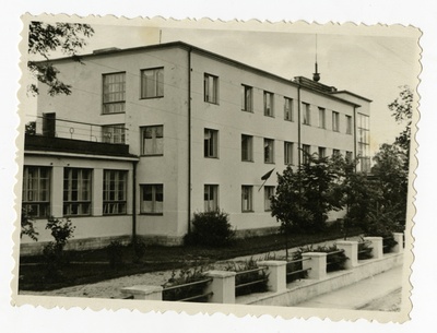 Haapsalu sanatoorium, hoone vaade. Arhitekt August Volberg  duplicate photo