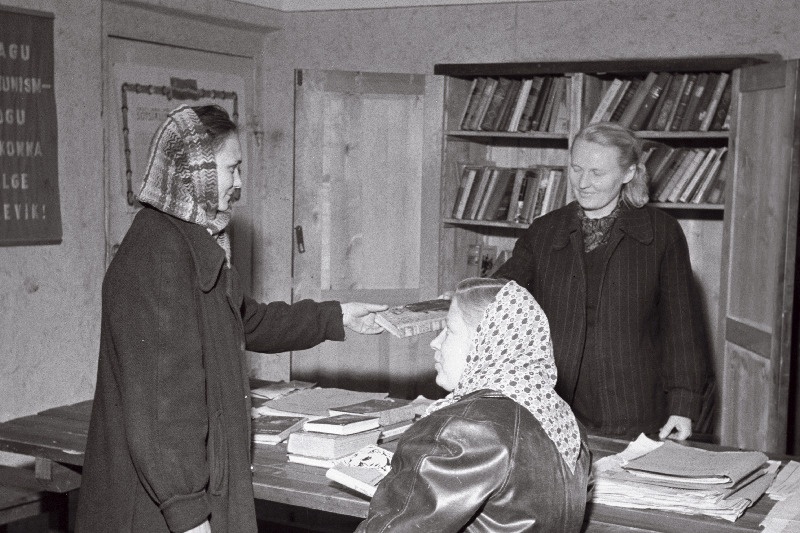 Heimtali sovhoosi raamatukogu.