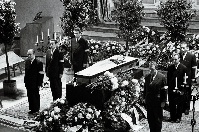 Eesti NSV teenelise kirjaniku Hans Leberechti matus.