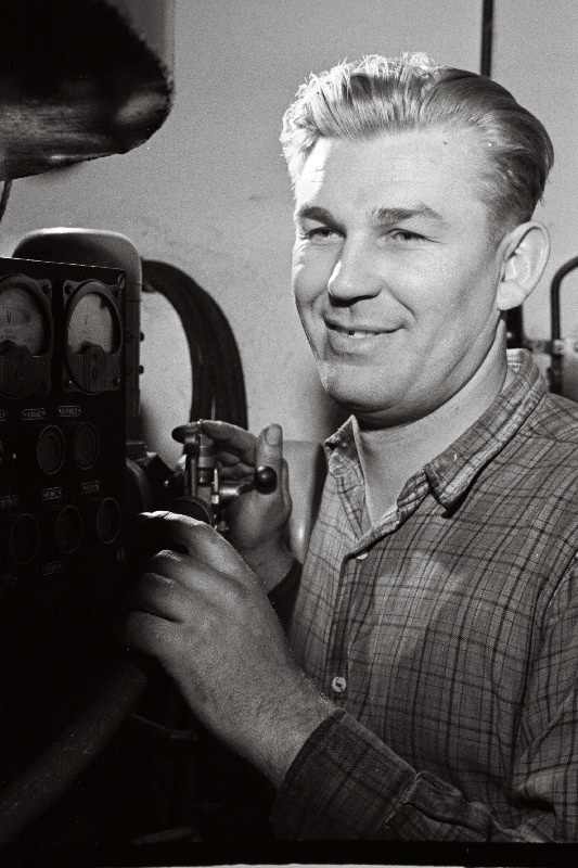 Tallinna Trammi- ja Trollibussi Trusti tööline ratsionaliseerija Ants Känd.