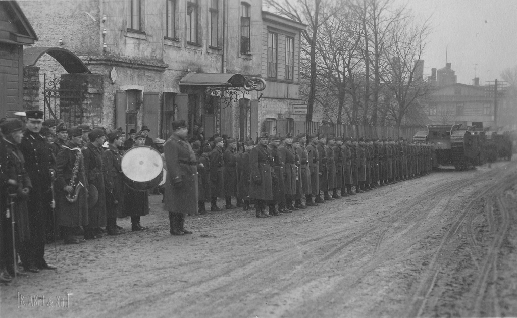 Defensive army ride on Juhkentali Street