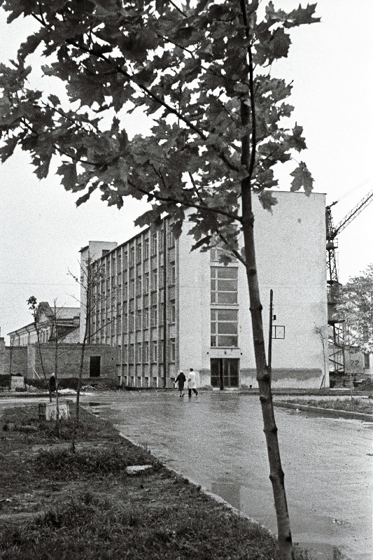 Narva 2. Keskkooli uus hoone.