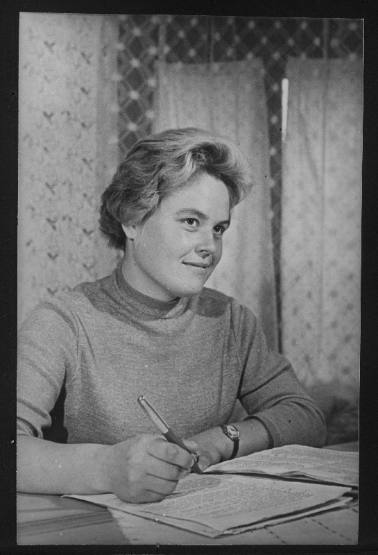 Valga sovhoosi komsomolialgorganisatsiooni sekretär Linda Kala.