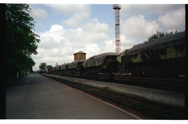 Rong Vene sõjaväevarustusega Rakvere jaamas