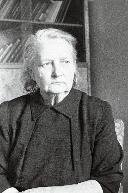 Selma Rätsepson - vana revolutsionäär oma 70-ndal sünnipäeval.