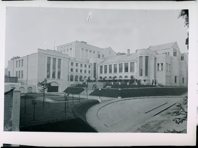 Teater „Vanemuine“ Aia tänavas.  duplicate photo