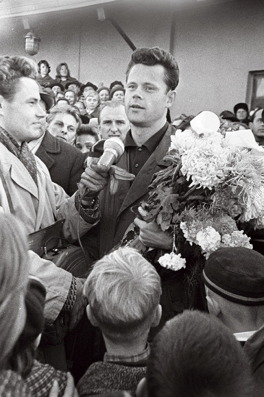 Tokio olümpiamängudel kümnevõistluses hõbemedali võitnud Rein Auna vastuvõtt Balti jaamas.