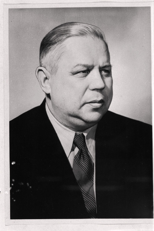 Hendrikson, A.A.- NSV Liidu Ülemnõukogu saadik.