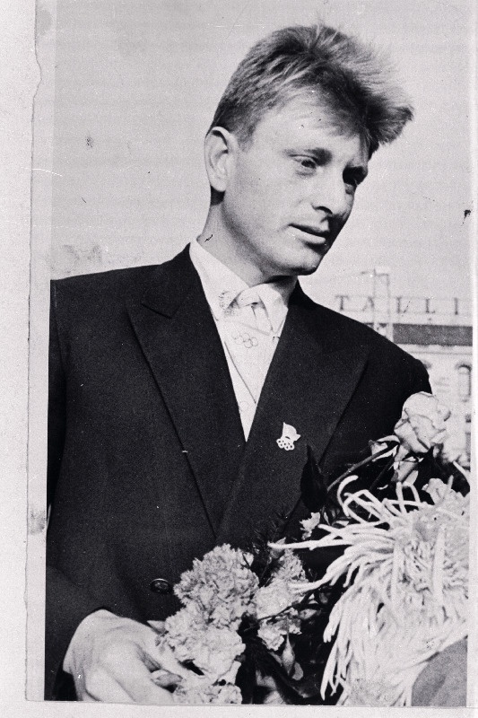 Tšutšelov, A.- purjesportlane.