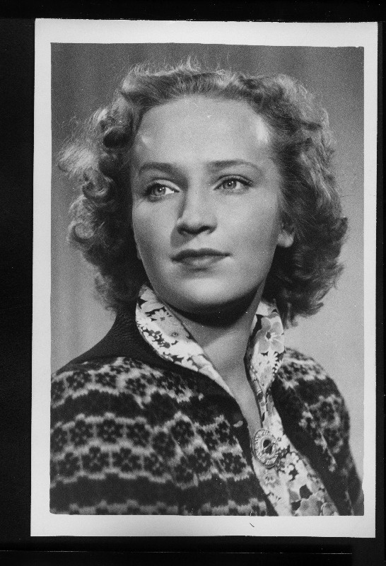 Näitleja Ruth Peramets Linda osas Lenfilmi ja Tallinna Kinostuudio koostööfilmis "Andruse õnn".