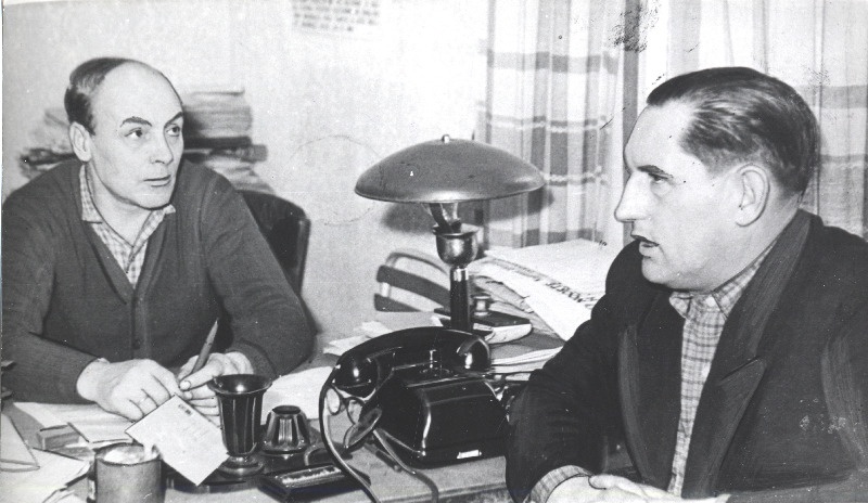 Rakvere rajooni Kalevipoja kolhoosi partorg Karl Anton (vasakul) ja esimees Harald Faehlman.