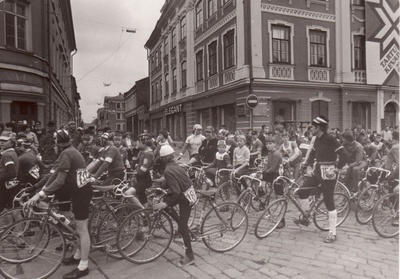 Tartu I rattaralli  similar photo