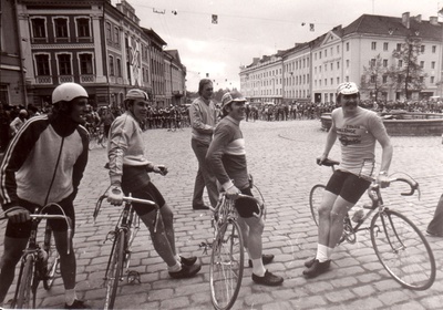 Tartu I rattaralli  similar photo