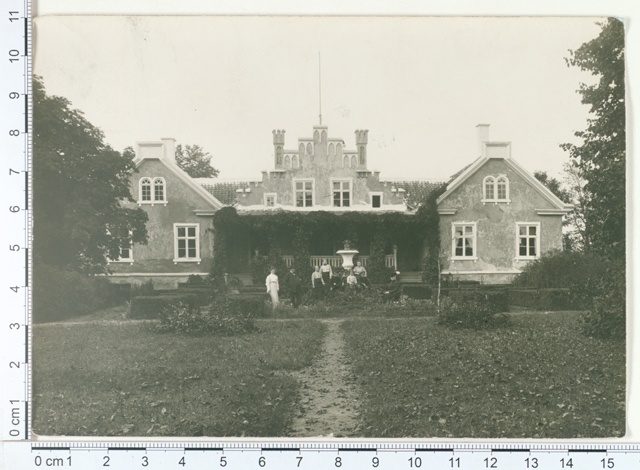 Pihtla mõis