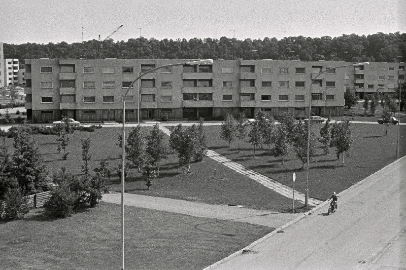 S.M. Kirovi nim. näidiskalurikolhoosi keskasula elamutsoon.