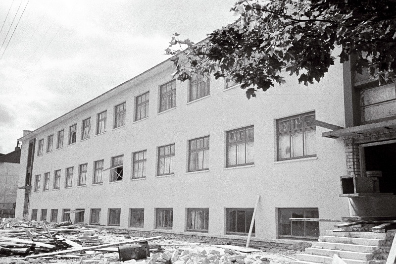 Tööstuskombinaadi Välk tootmishoone ehitus Kotka tänaval.