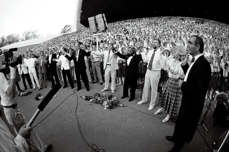 Ida-lääne ühine koorifestival Bridges of Song (Laulusillad) Lauluväljakul.