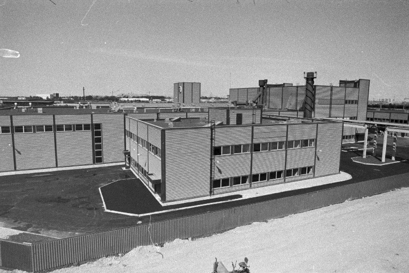 Vaade tootmiskoondise "Polümeer" uuele tsehhile Suur-Sõjamäe tänavas.