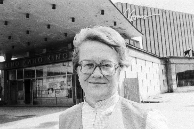 Eesti NSV teeneline kultuuritegelane, kino "Kosmos" direktor Linda Raudsepp.