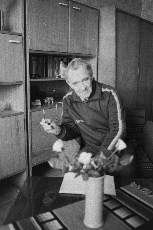 Veimeri tänavas asuva sõja ja tööveteranide maja elanik Voldemar Altom.