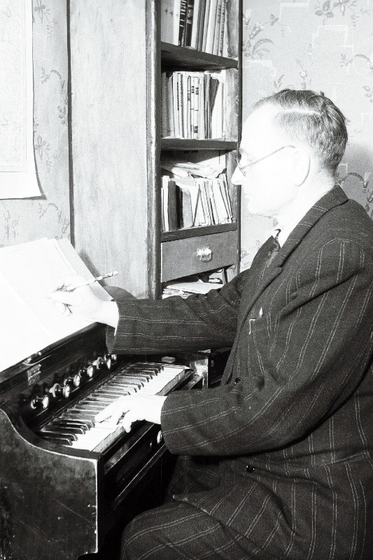 Voldemar Konsap - Räpina laulupedagoog, isetegevuslane ja muusikaveteran.