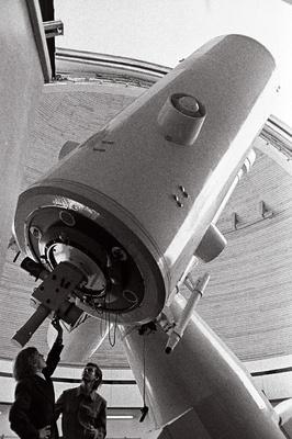 Uus peegelteleskoop ENSV TA Astrofüüsika ja Atmosfäärfüüsika Instituudis Tõraveres.  similar photo