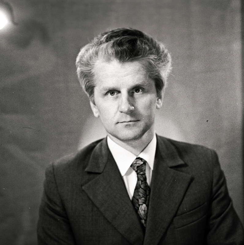 Eesti NSV Ülemnõukogu saadikukandidaat Ülo Niisuke.