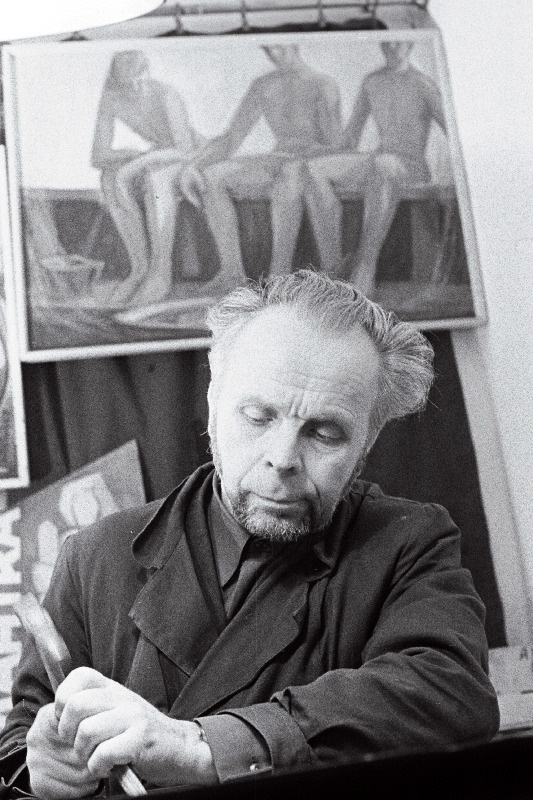 Isetegevuslik tarbekunstnik, EKP Rapla Rajoonikomitee osakonnajuhataja Ermi Littover.