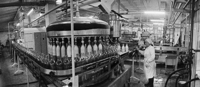 Tallinna Piimatoodete Kombinaadi piimavillimise automaatliin.