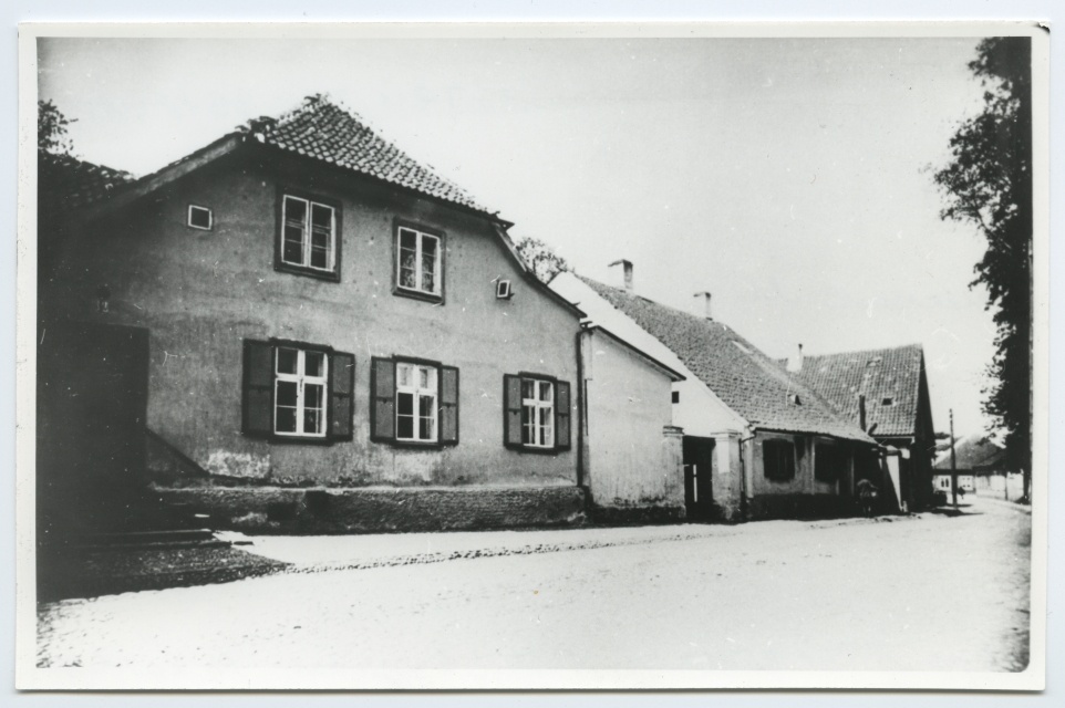 Tartu. Michael Gerhard Grenzius House (also the printing house) responded to the church of the University of Tartu on the shore of Toomemäe