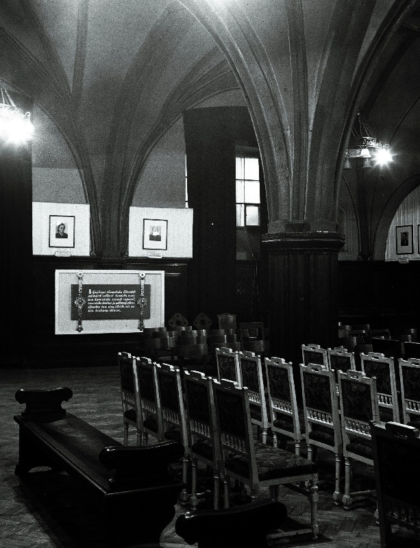 J. Tombi nimelise klubi Olevi saal.