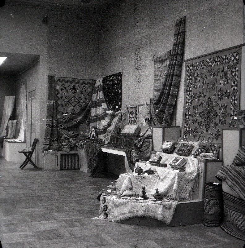 Vabariiklik isetegevusliku tarbe- ja kujutava kunsti näitus.