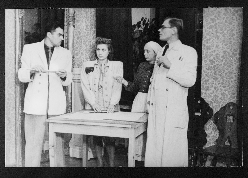 Draamaringide vabariiklik ülevaatus. Pärnu Kaubastu A/ü Klubi esitab näidendi "Tõeline õnn".