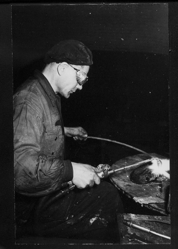 Valga veduridepoo elektrikeevitaja Johannes Soodla.