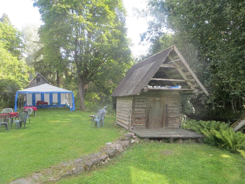 Roogoja aiandustalu.