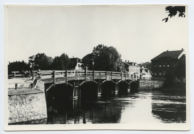 Tartu. Wooden bridge over Emajõel Laia street  duplicate photo