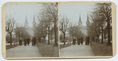 Tallinn, Kaarli puiestee, taga Kaarli kirik.  duplicate photo