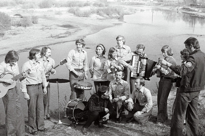 Agitbrigaad Baikal-Amuuri raudteeehitajatele esinemas.