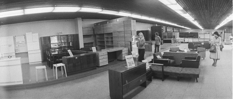 Universaalkaupluse "Jõhvi" mööbliosakond.