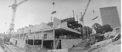 Vaade peapostkontori ehitusele.  similar photo